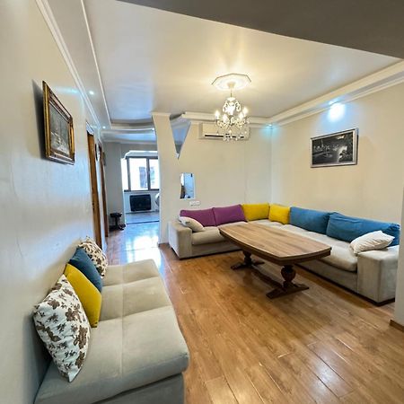 Warm Flat Apartment Gonio Ngoại thất bức ảnh